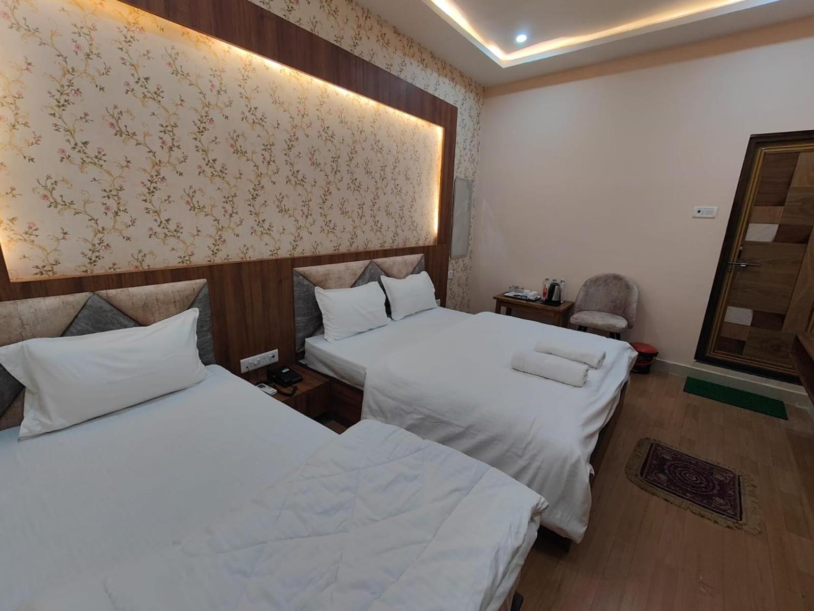 Hotel Mangal Murti 瓦拉纳西 外观 照片